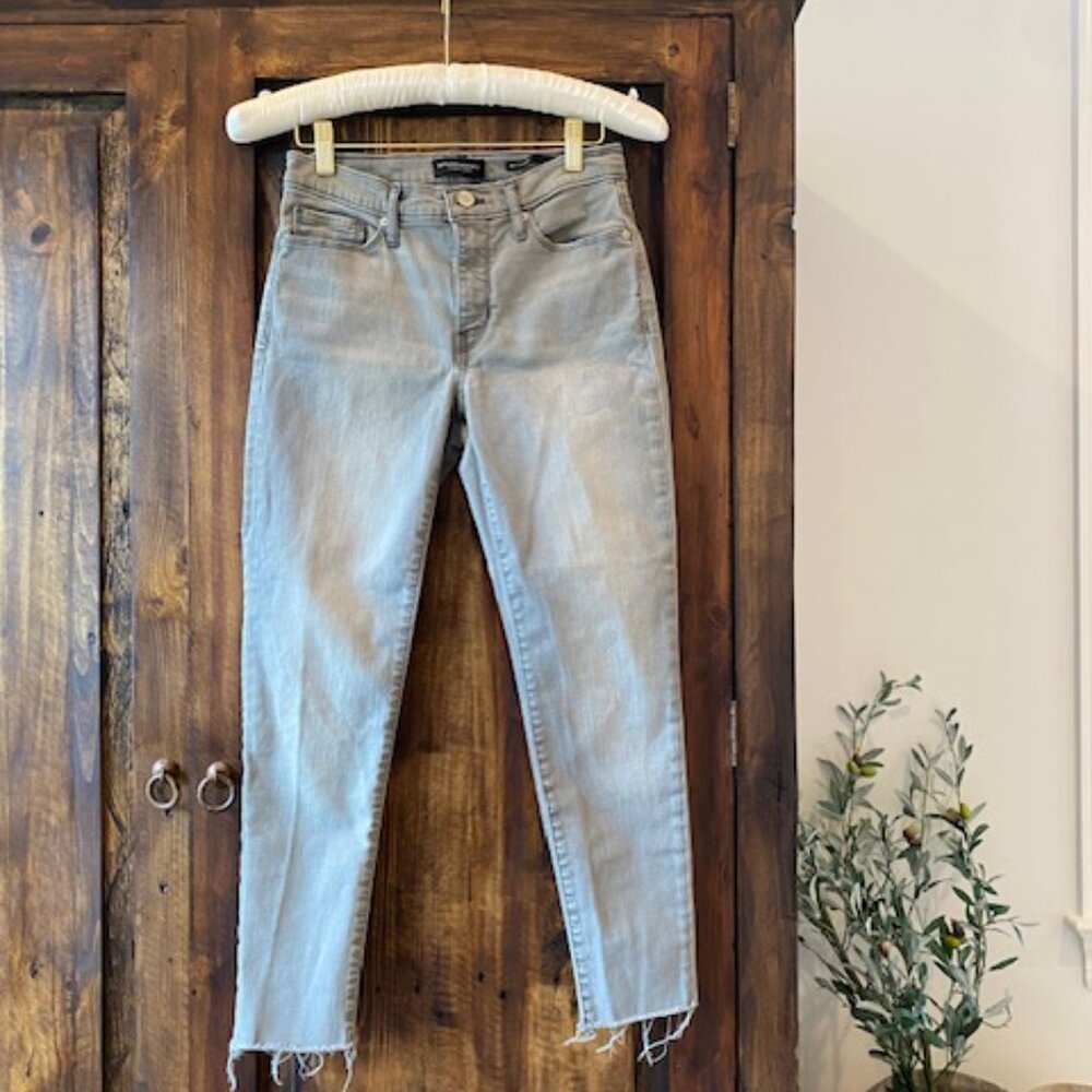 Banana Republic Mid Rise Gray Jeans Petite